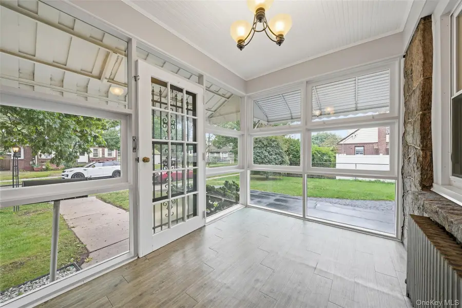 470 Ray Street, Freeport, NY 11520 - #3