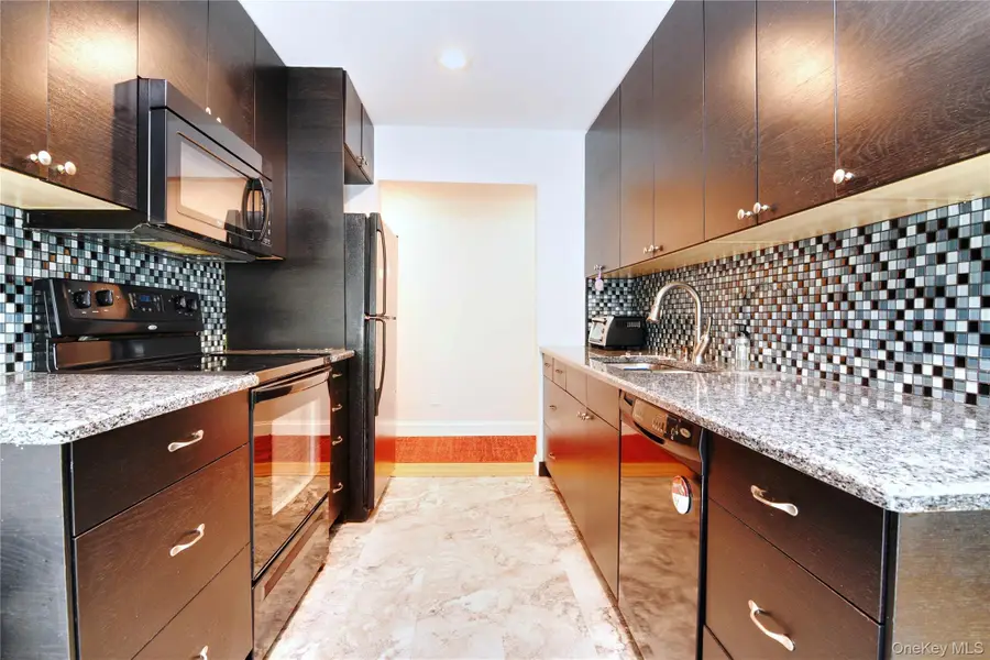 2453 Union Boulevard #39B, Islip, NY 11751 - #3
