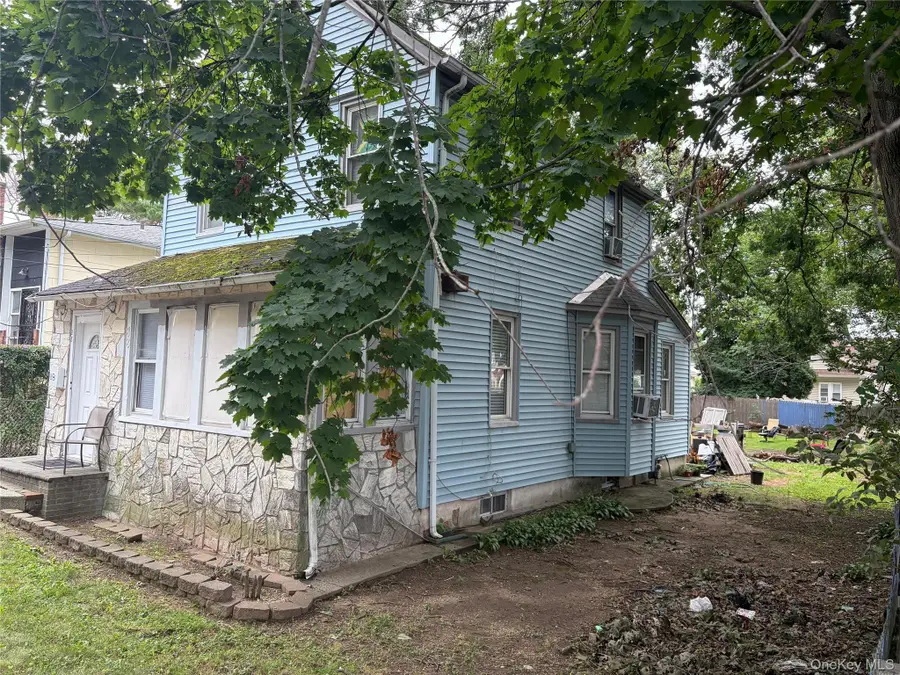 88 Colonial Avenue, Freeport, NY 11520 - #2