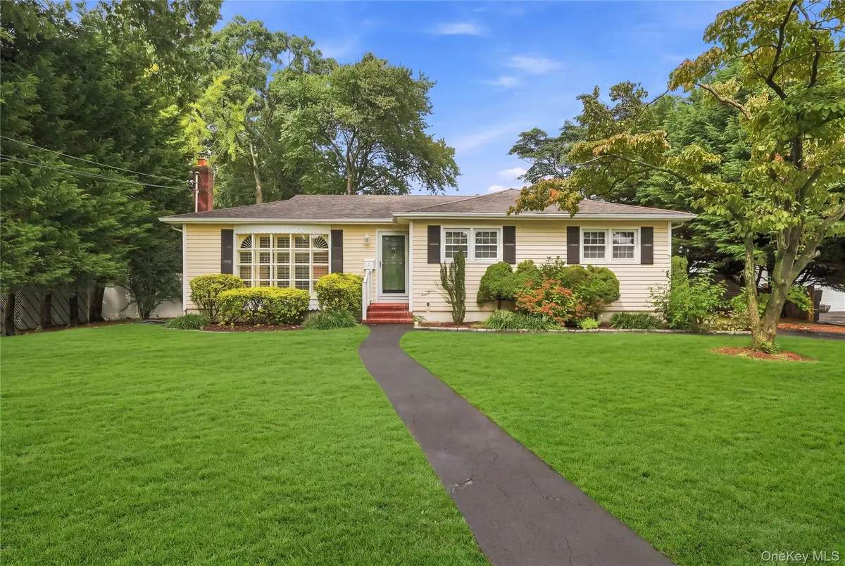 23 Roy Avenue, West Islip, NY 11795 - #1