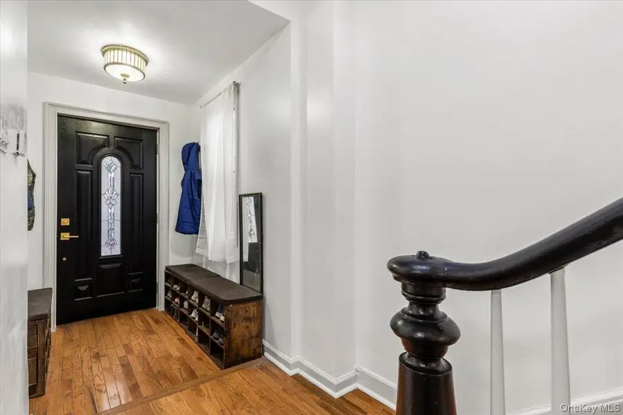 2516 Glebe Avenue, Bronx, NY 10461 - #3