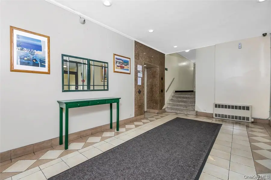 88-30 182 Street #4D, Hollis, NY 11423 - #2