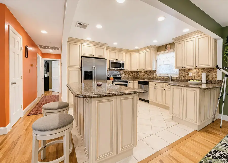 1028 Union Boulevard, Bay Shore, NY 11706 - #3