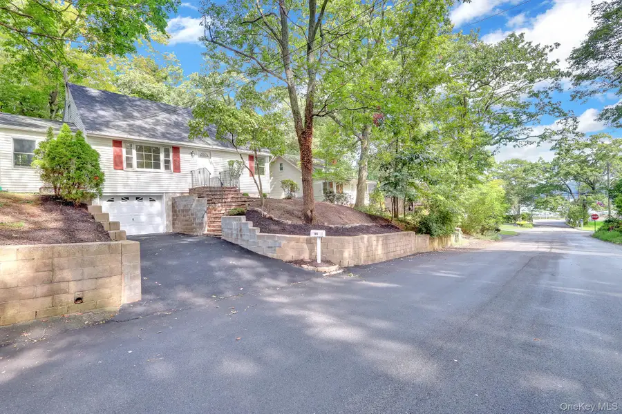 66 Washington Street, East Setauket, NY 11733 - #2