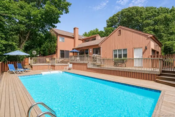 39 Spring Pond Lane, Southampton, NY 11968