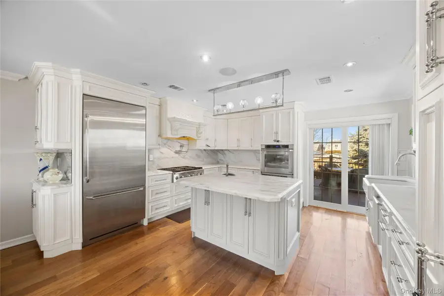 229 Ditmars Street, Bronx, NY 10464 - #3