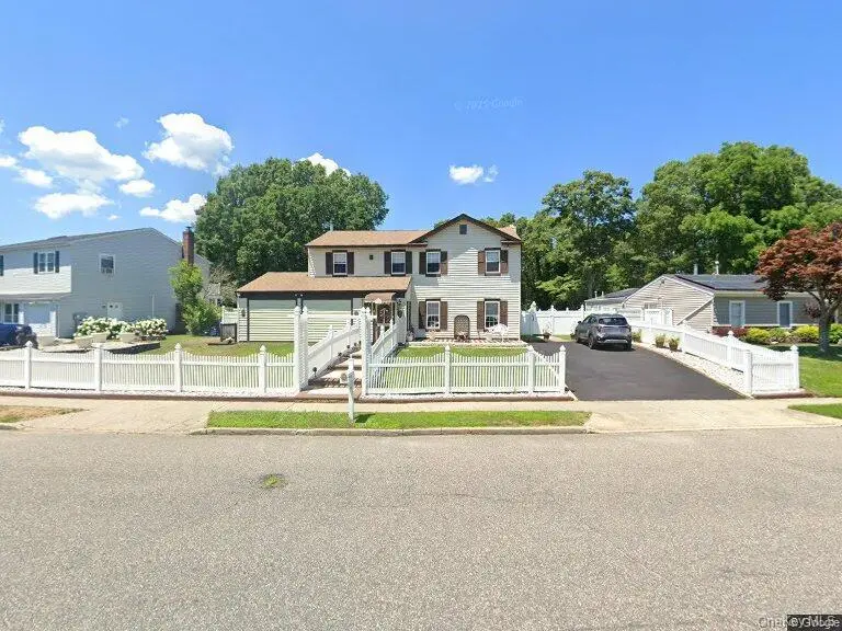 384 Singingwood Drive, Holbrook, NY 11741 - #1