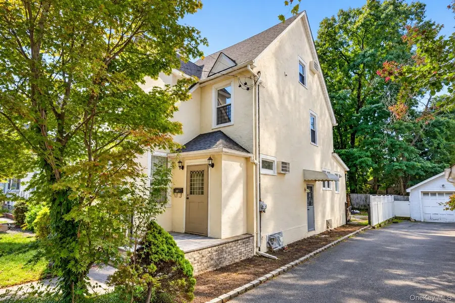 37 Jayson Avenue, Great Neck, NY 11021 - #3
