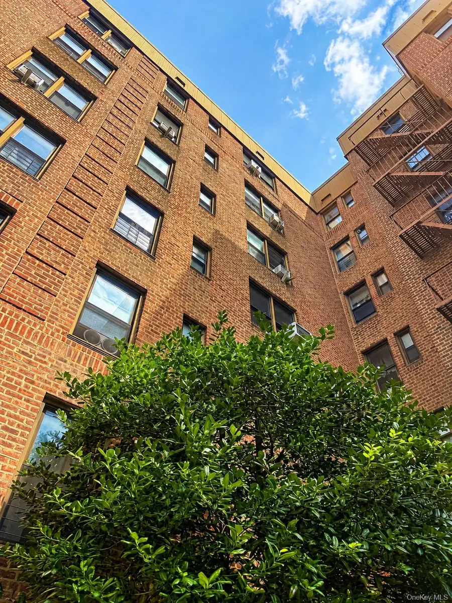 83-05 98 Street #5B, Woodhaven, NY 11421 - #2