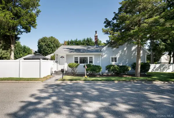 51 Norwood Avenue, Port Jefferson, NY 11776