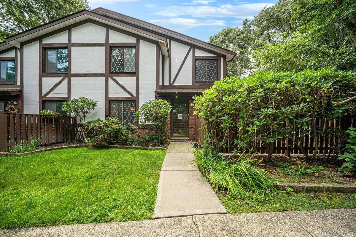 415 Clubhouse Court #51, Coram, NY 11727 - #1