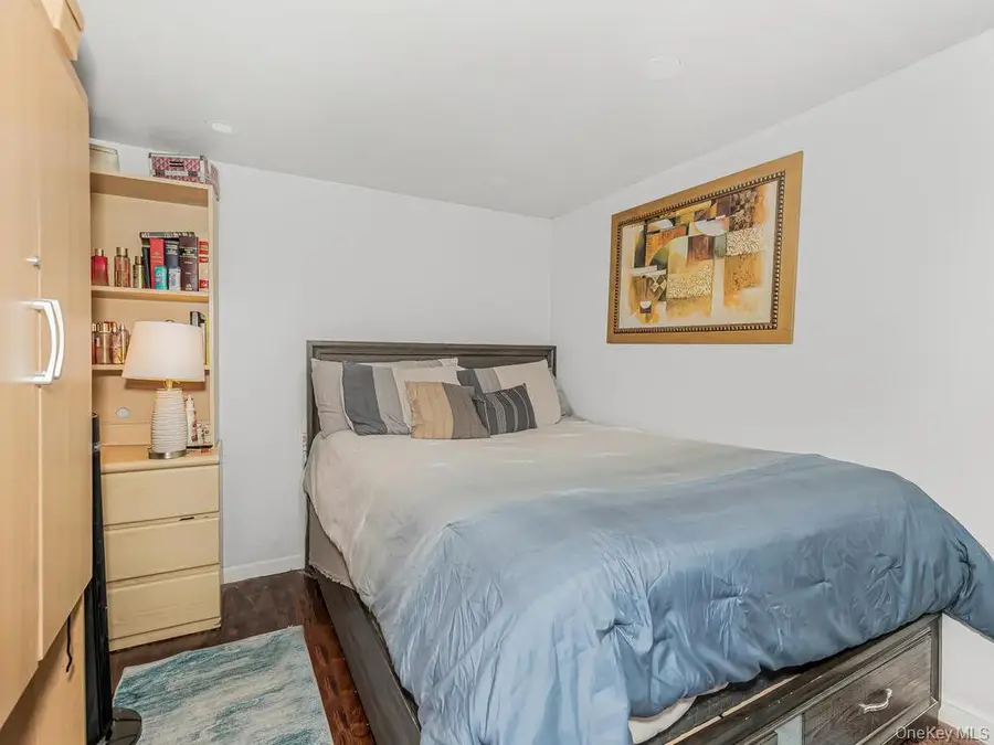 2951 Kingsland Avenue, Bronx, NY 10469 - #3