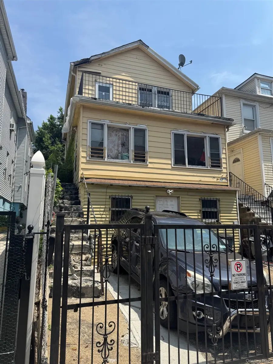 1914 Hennessy Place, Bronx, NY 10453 - #2