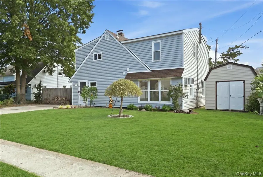 6 Stonecutter Road, Levittown, NY 11756 - #2