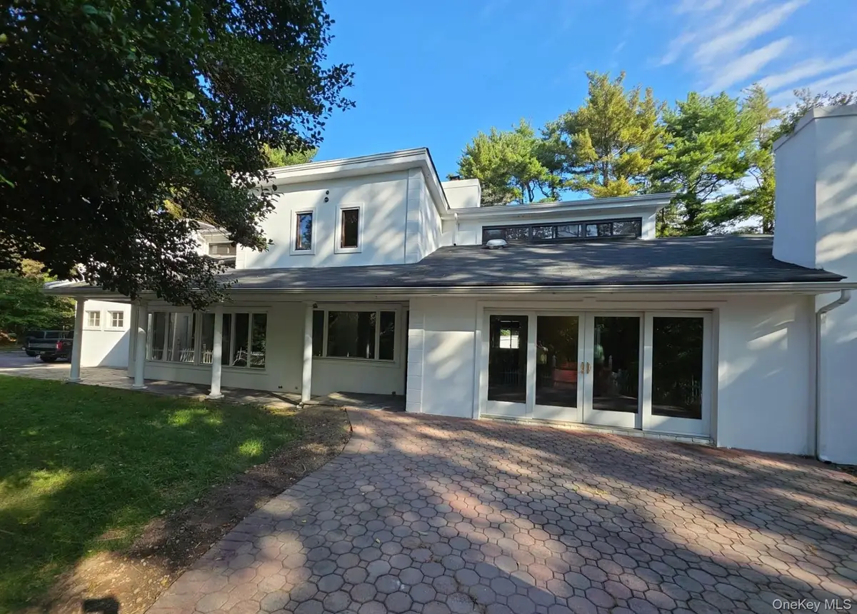 549 Woodbury Road, Cold Spring Harbor, NY 11724 - #1