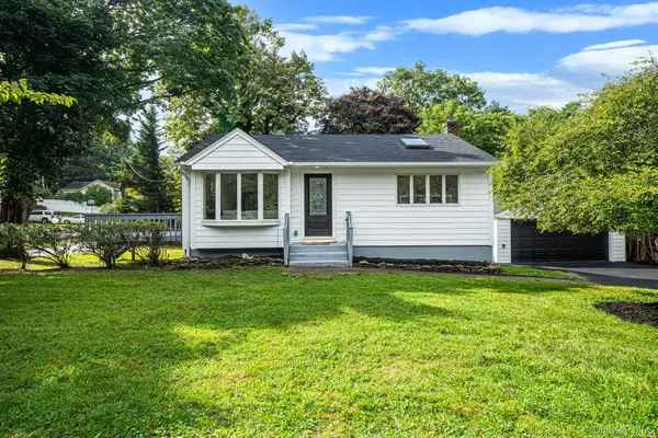 14 Millers Road, Sound Beach, NY 11789