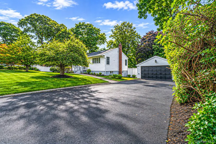 14 Millers Road, Sound Beach, NY 11789 - #2