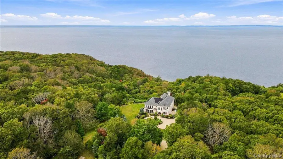 3172 Sound Avenue, Baiting Hollow, NY 11901 - #2