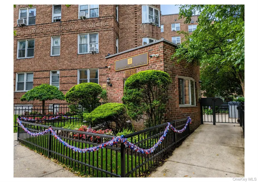 73-12 35th Avenue #E3, Jackson Heights, NY 11372 - #3