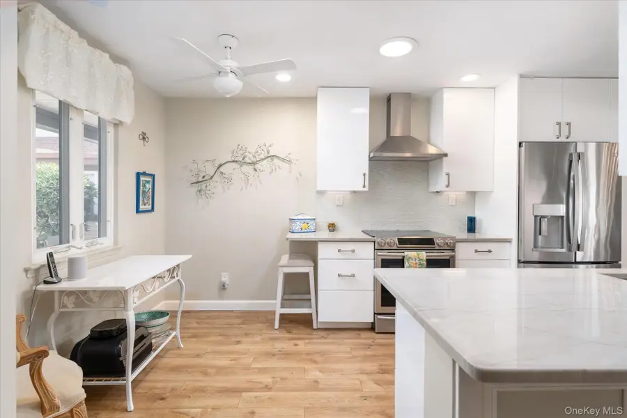 1102 Gotham Path, Saint James, NY 11780 - #3