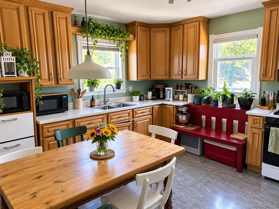 74 W Hoffman Avenue, Lindenhurst, NY 11757 - #2