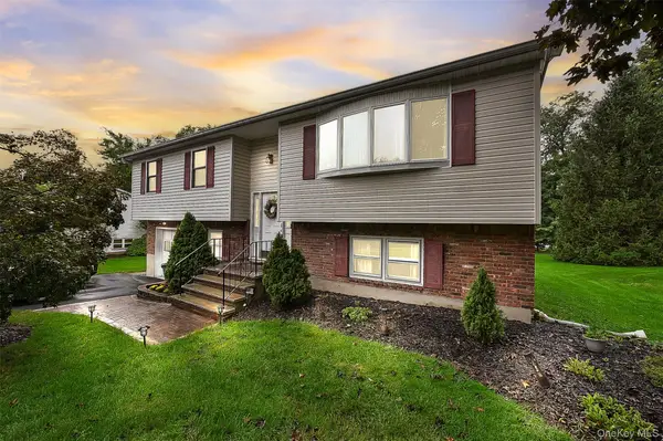96 Lake Nanuet, Nanuet, NY 10954