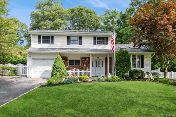 22 Sheryl Crescent, Smithtown, NY 11787
