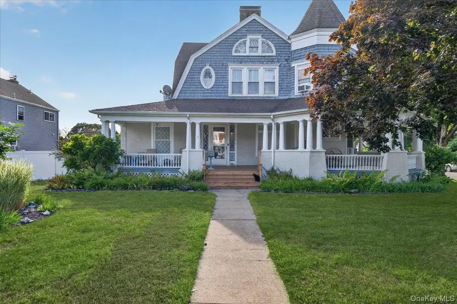 258 N Ocean Avenue, Patchogue, NY 11772 - #2