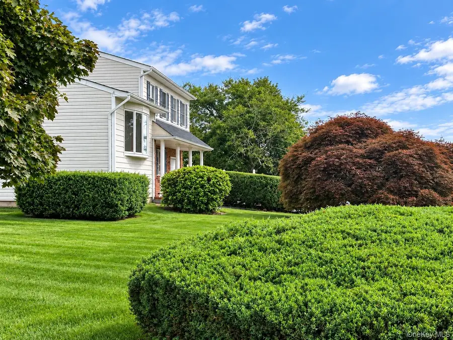 2 Carol Avenue, Farmingville, NY 11738 - #2