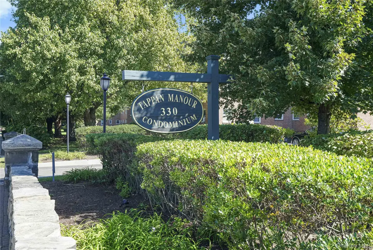 330 S Broadway #D11, Tarrytown, NY 10591 - #1