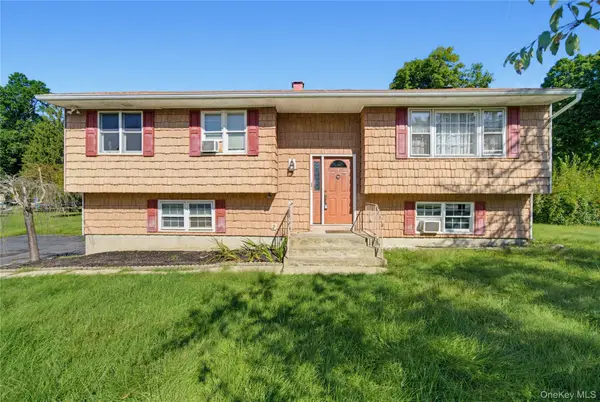 124 Barnes Road, Washingtonville, NY 10992