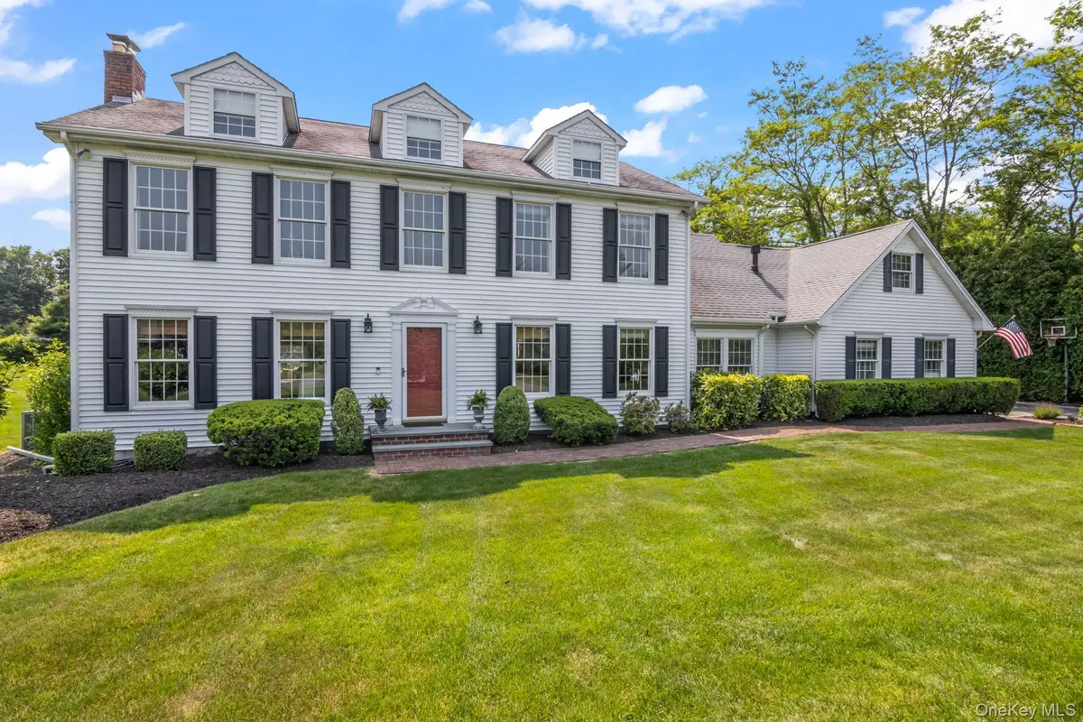 17 Lemark Court, East Setauket, NY 11733 - #1