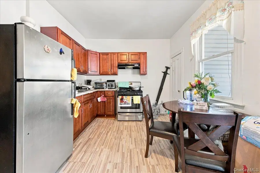 356 Riverdale Avenue #1, Yonkers, NY 10705 - #3