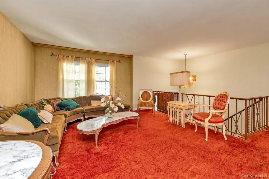 22 Valley Lane W, North Woodmere, NY 11581 - #3