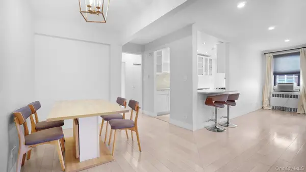 66-15 Wetherole St #E4, Rego Park, NY 11374