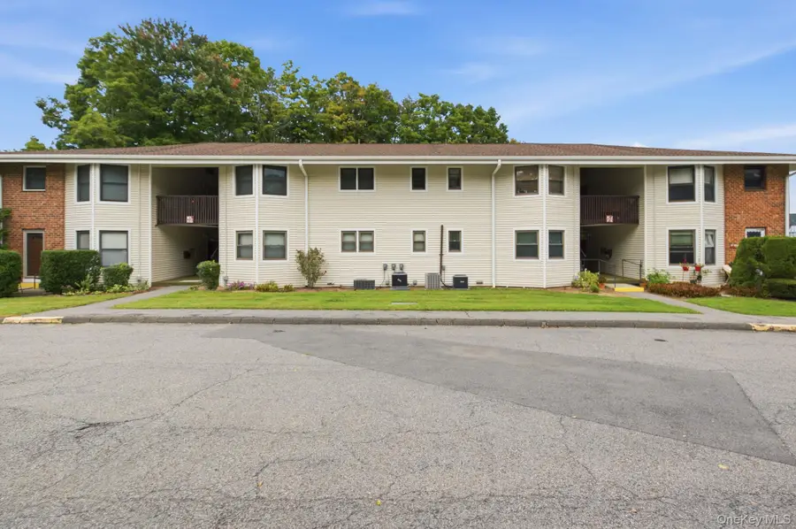 27 Walden Court #F, Yorktown Heights, NY 10598 - #3