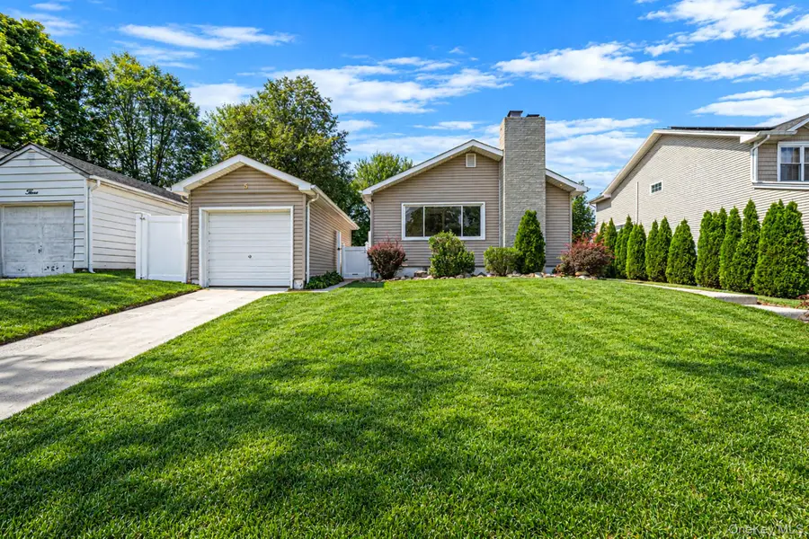5 Willets Drive, Syosset, NY 11791 - #2