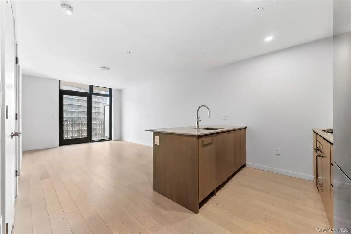 131-02A 40th Road #14B, Flushing, NY 11354 - #1