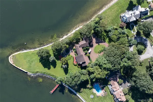 7 Lighthouse Point, Lloyd Harbor, NY 11743
