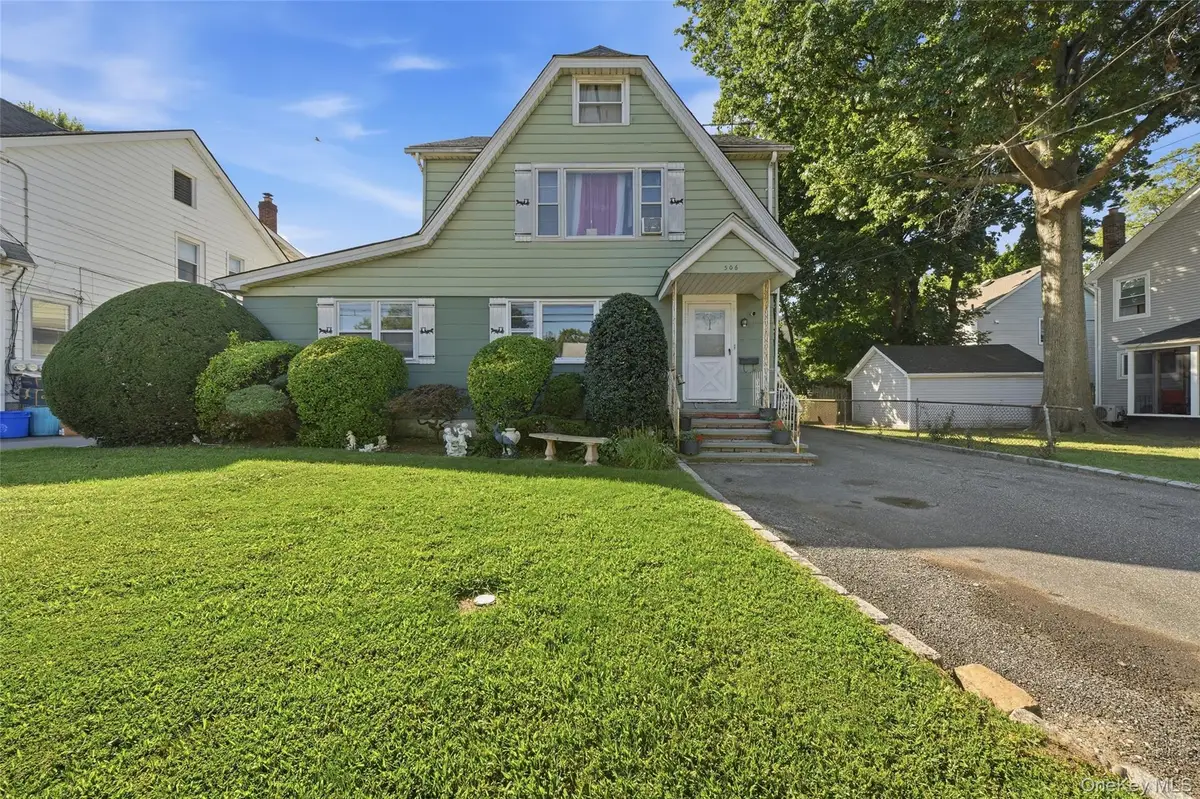 506 Whittier Street, Westbury, NY 11590 - #1