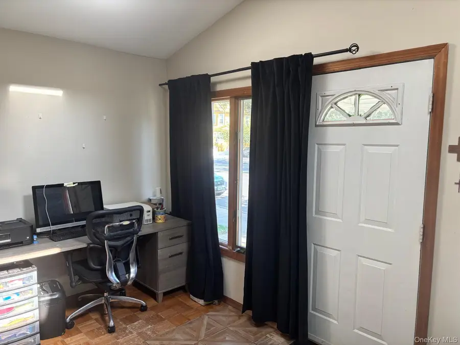 12113 Hillside Avenue, Richmond Hill, NY 11418 - #2