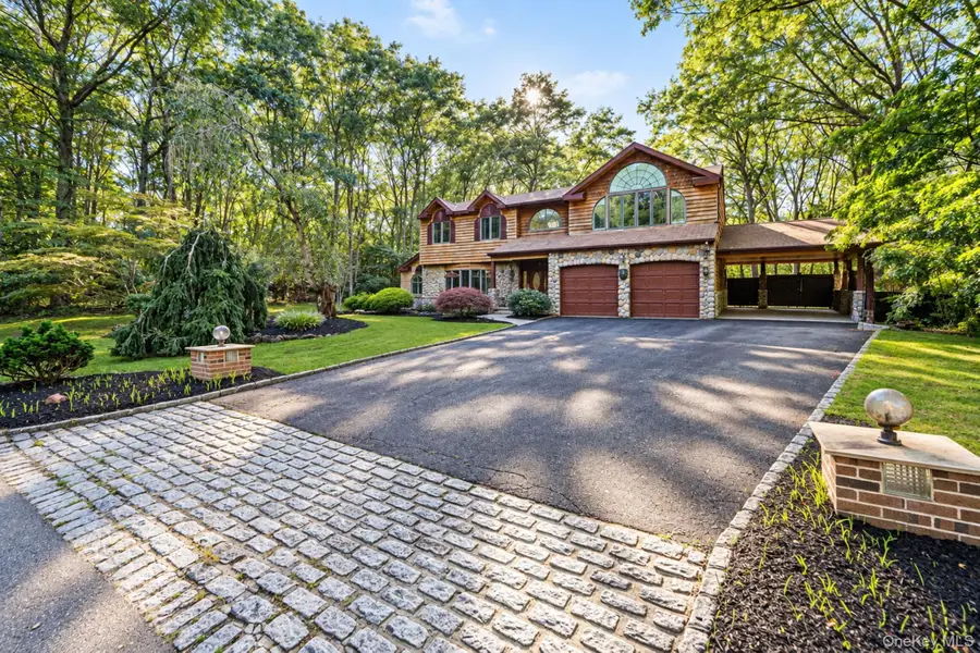 35 Hastings Drive, Ridge, NY 11961 - #3