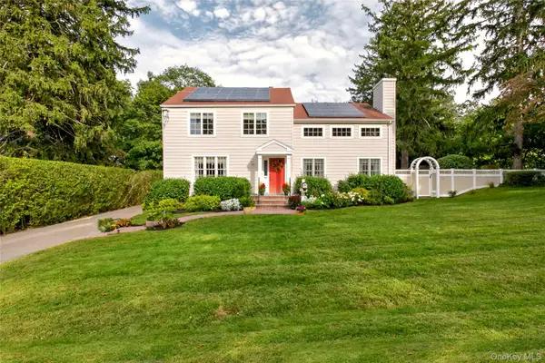 88 Knollwood Avenue, Huntington, NY 11743