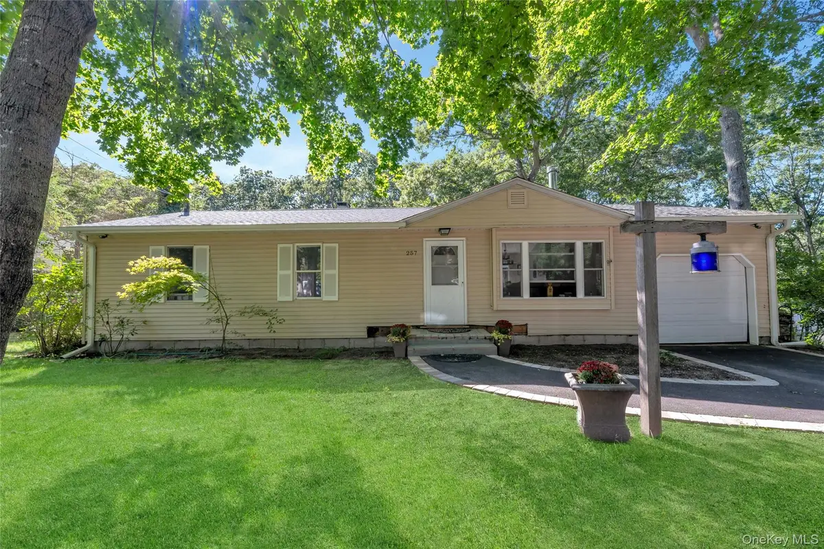 257 Parkway Drive, Calverton, NY 11933 - #1