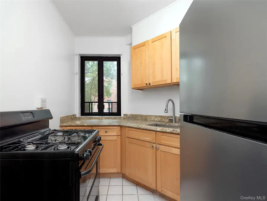 2150 E Tremont Avenue #4C, Bronx, NY 10462 - #3