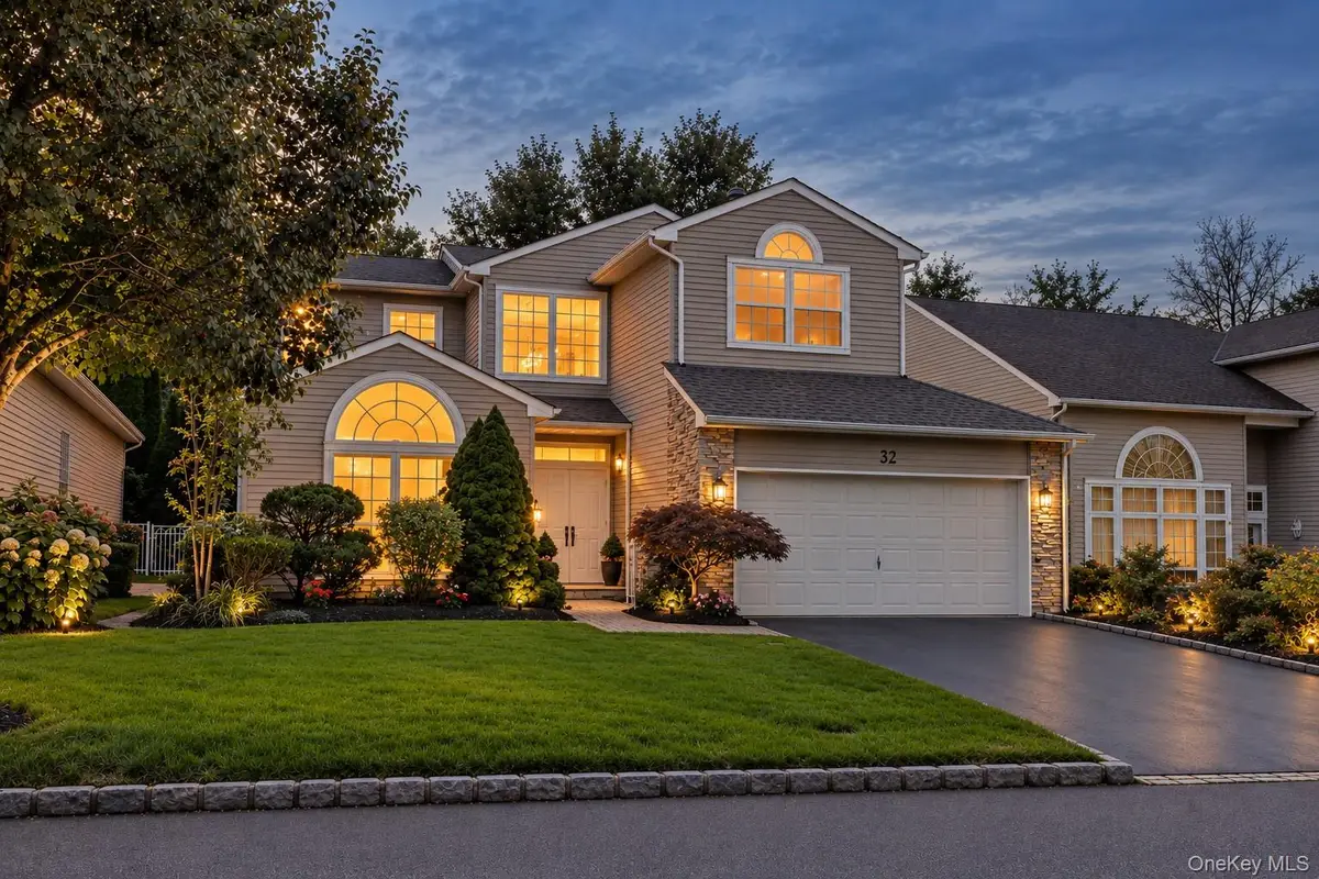 32 Hamlet Drive, Hauppauge, NY 11788 - #1
