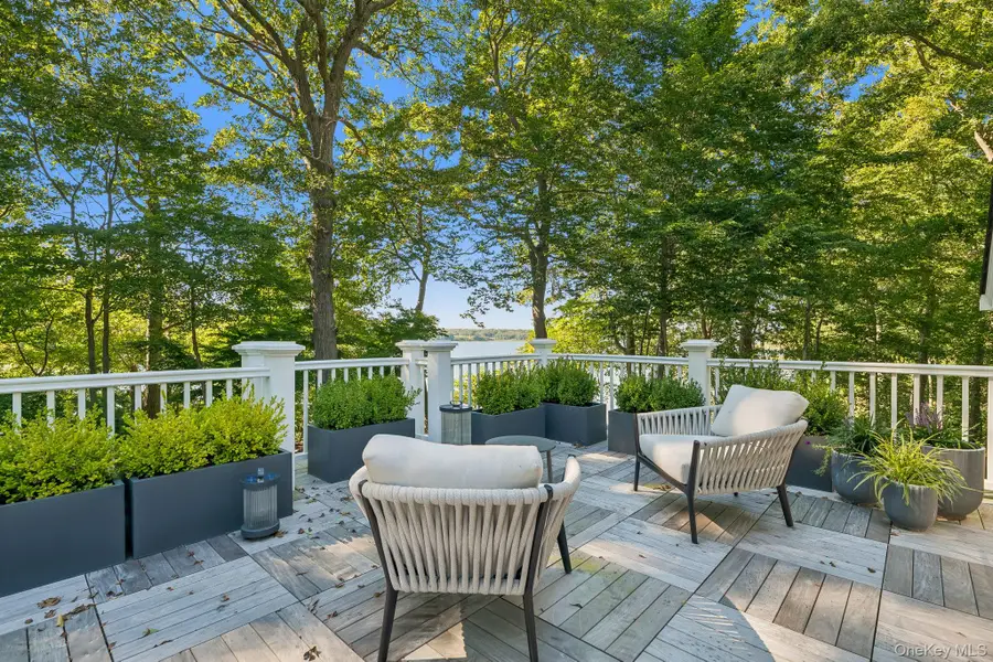31 Thompson Lane, Head Of The Harbor, NY 11780 - #3