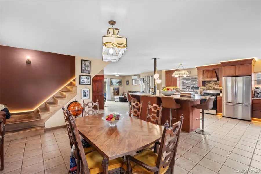 547 Sunnybrook Drive, Oceanside, NY 11572 - #3