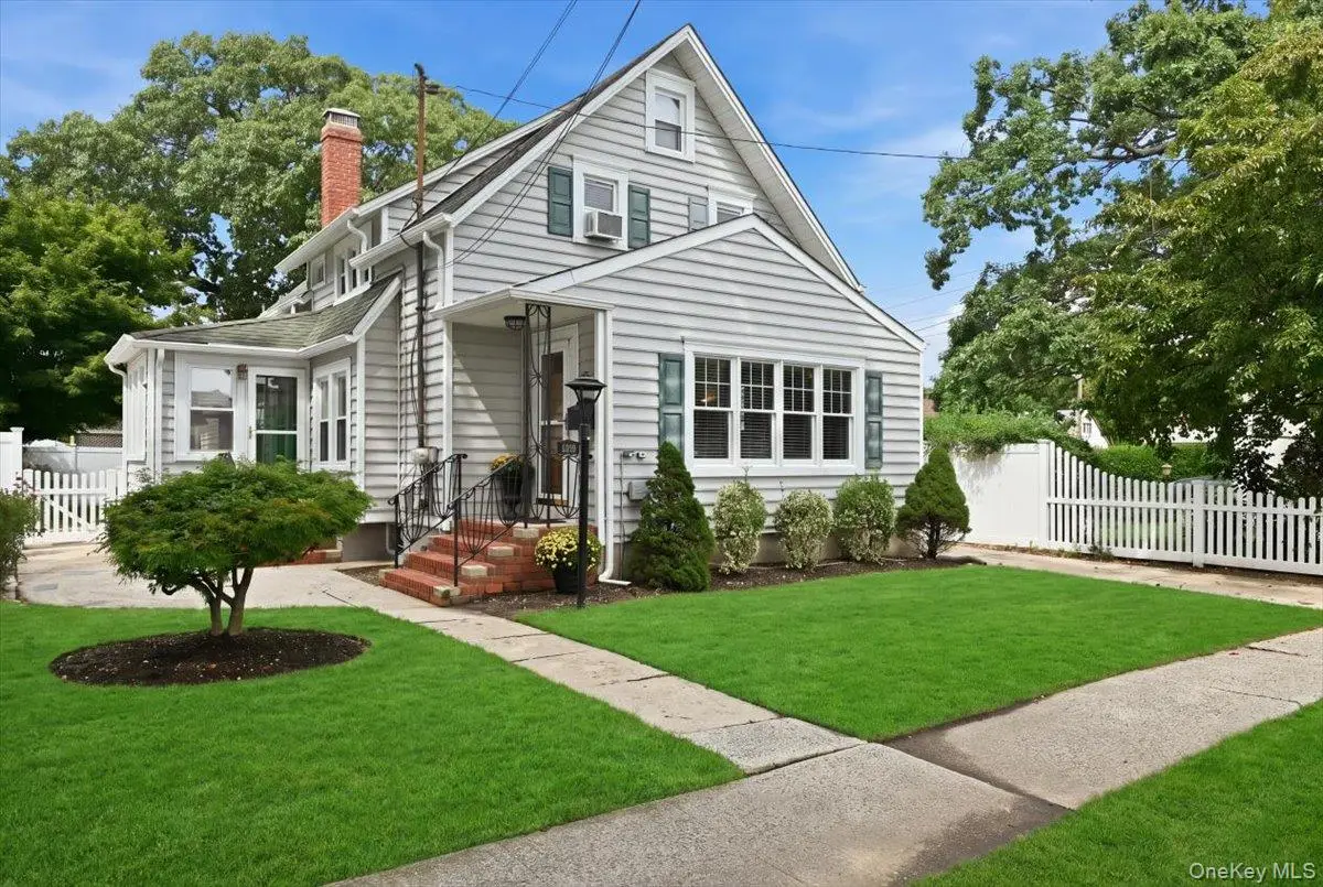 1090 Webber Avenue, South Hempstead, NY 11550 - #1