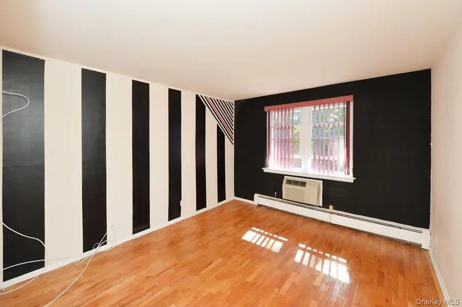 201 Kearsing Parkway #G, Monsey, NY 10952 - #3